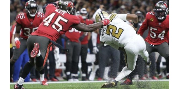 Un joueur gravement blessé s'est produit après huit rondes de matchs de la NFL Un joueur gravement blessé s'est produit après huit rondes de matchs de la NFL